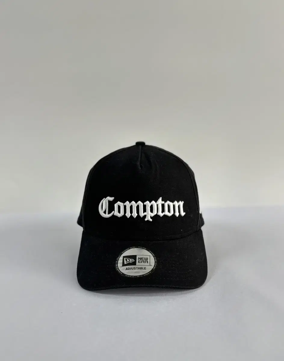 뉴에라 Compton cap